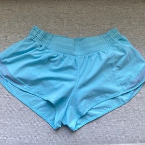 Lululemon Hotty Hot low rise 2.5
